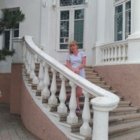 Усманова Дина