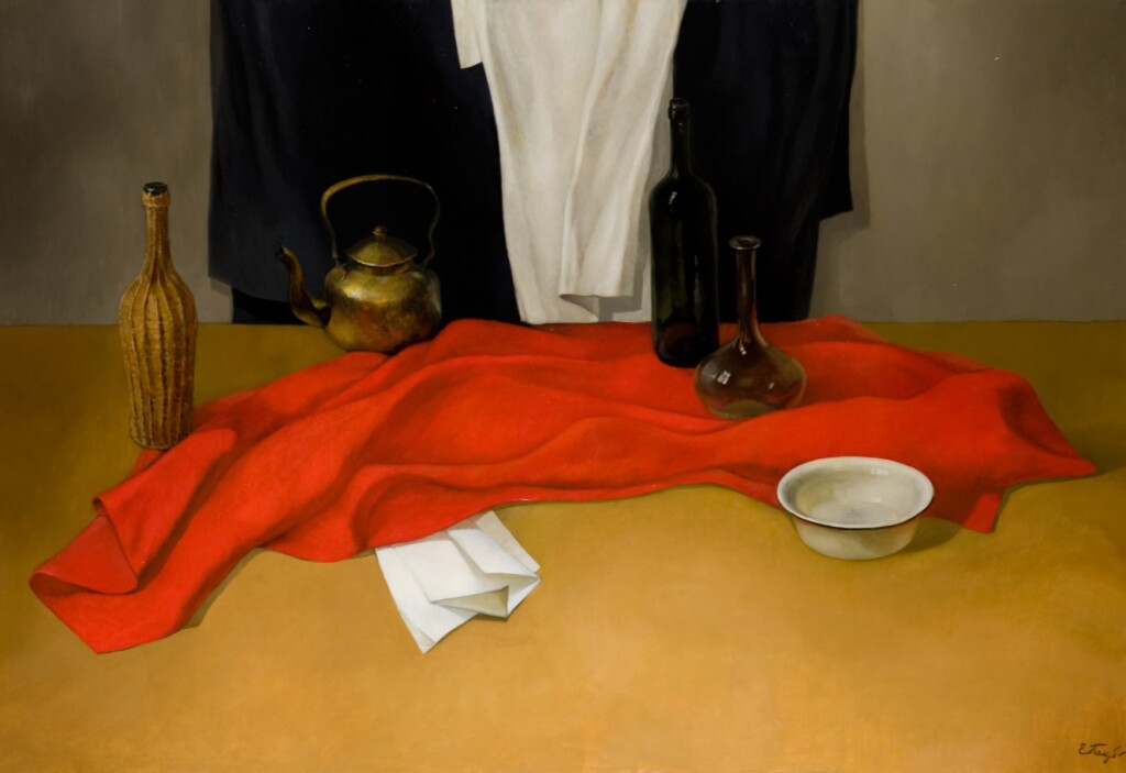 Красная ткань