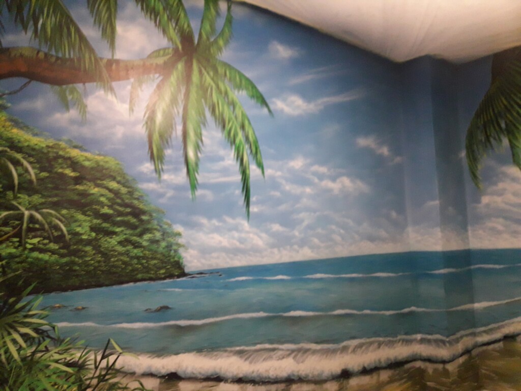 На берегу моря