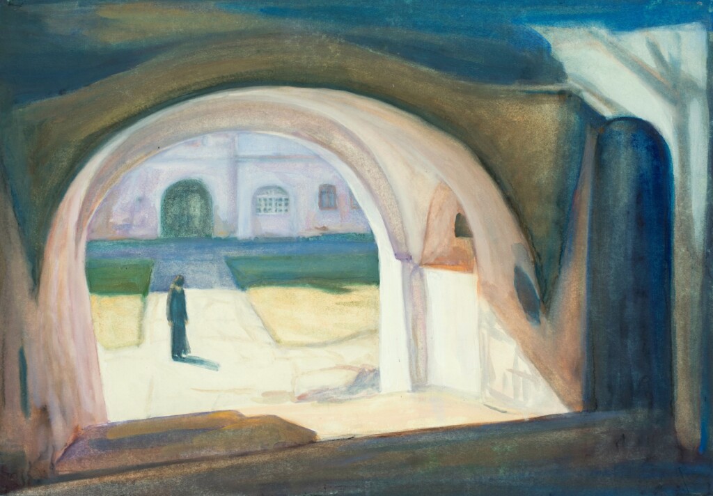 Перед входом