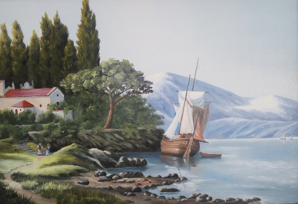 Дворик с видом на парусник.