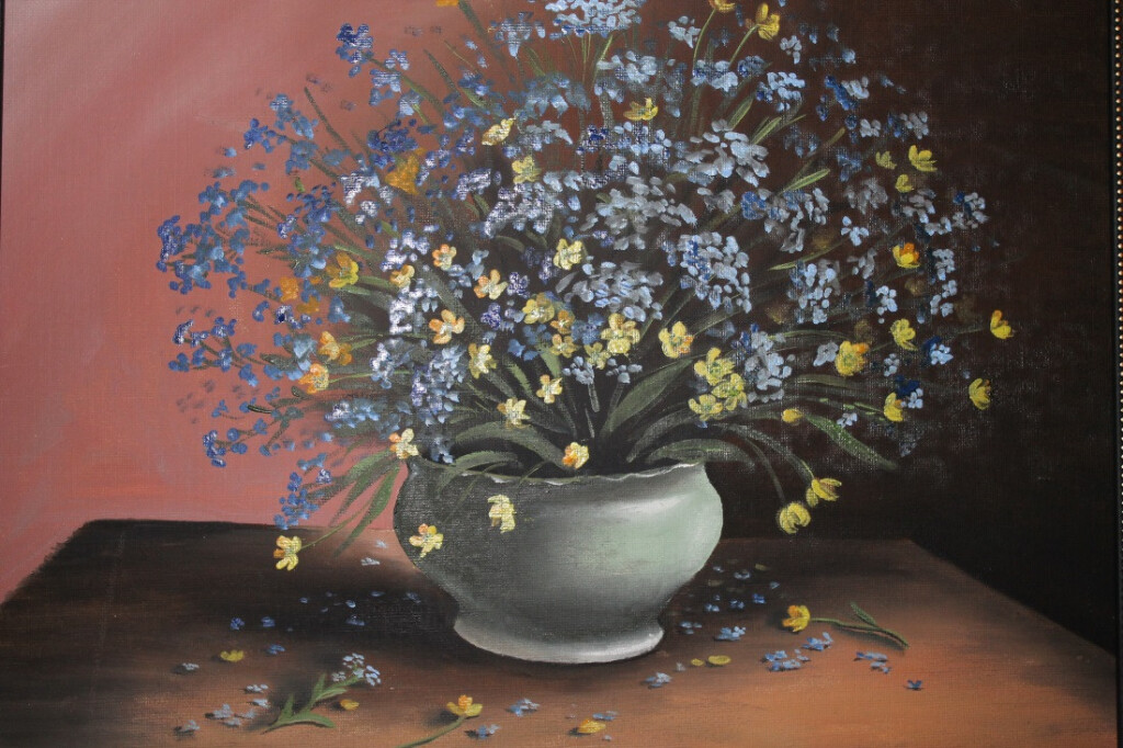 Незабудки в горшке.