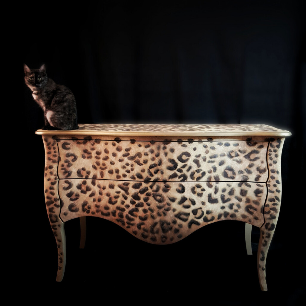 Роспись комода