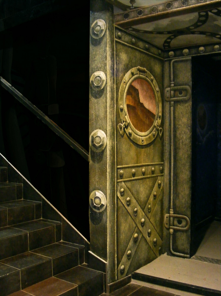 Роспись в бизнес-центре. Фрагмент