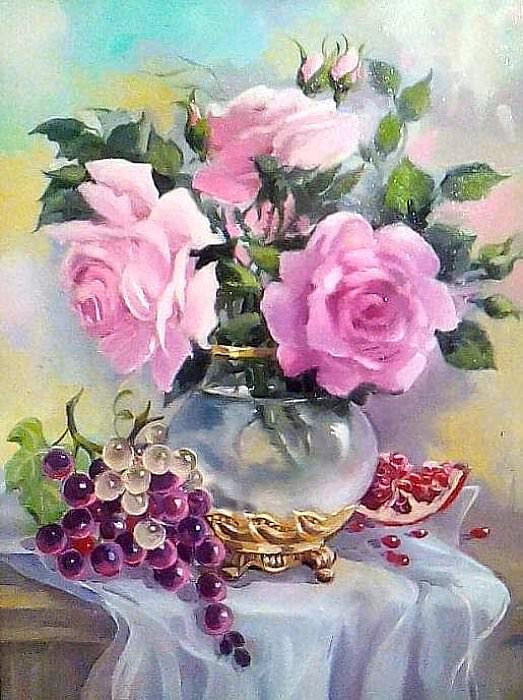 Розы с виноградом