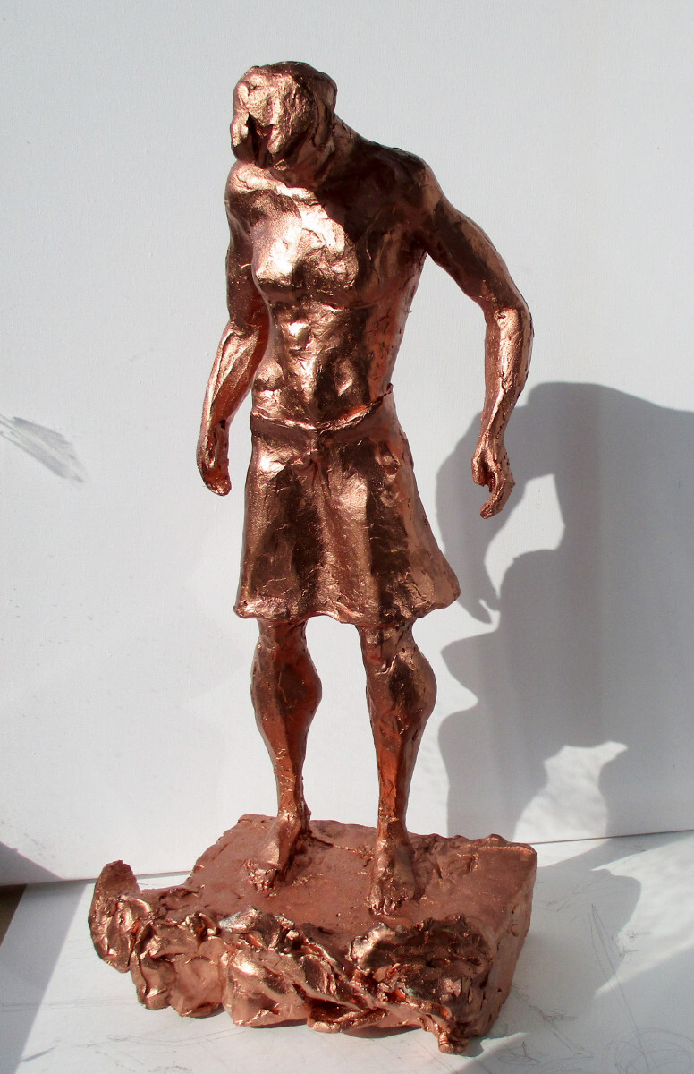 Купальщик у холодного моря