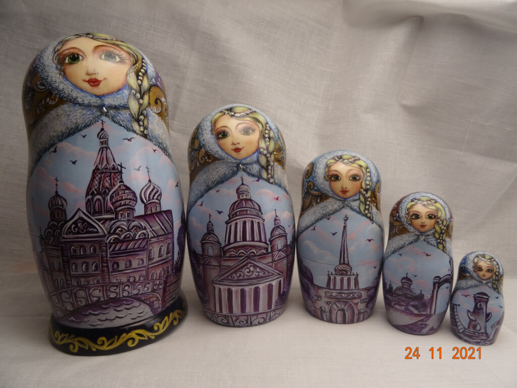 Матрешка виды Санкт- Петербурга