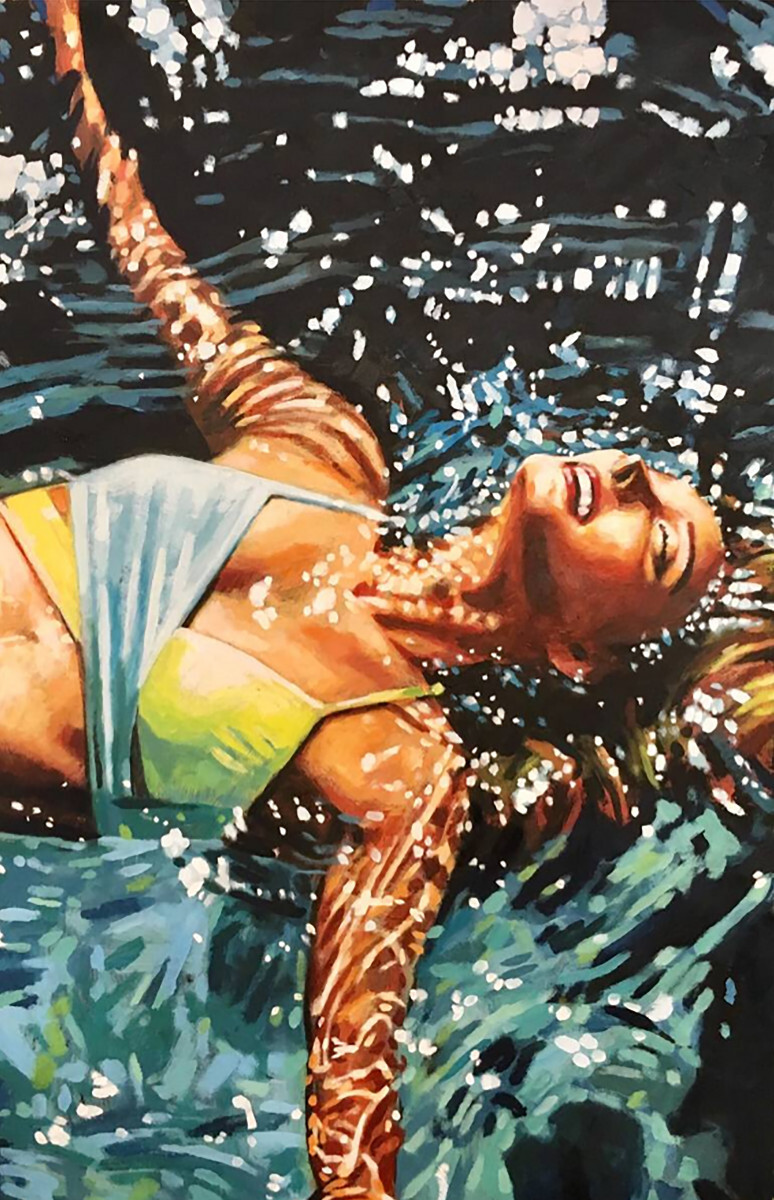 Девушка на море