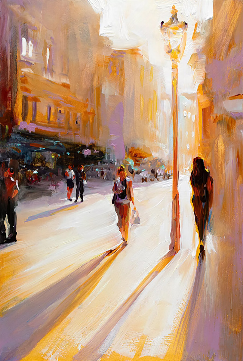 Город в лучах солнца