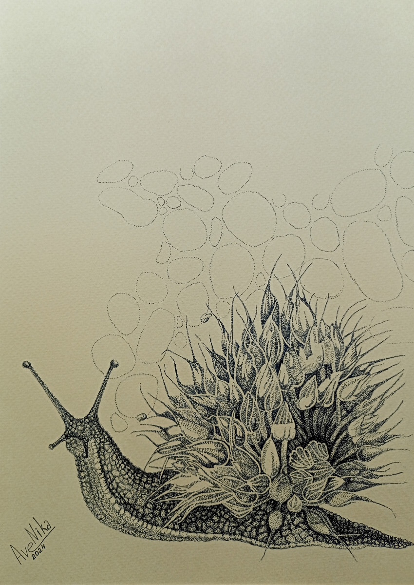 Улитка в цветочном домике