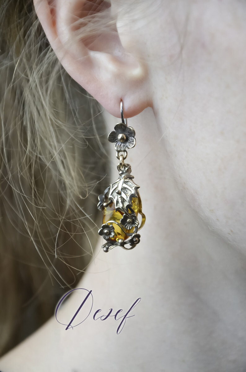 Серьги с янтарем