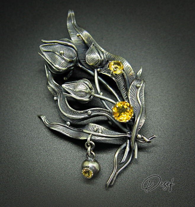 Кулон тюльпаны