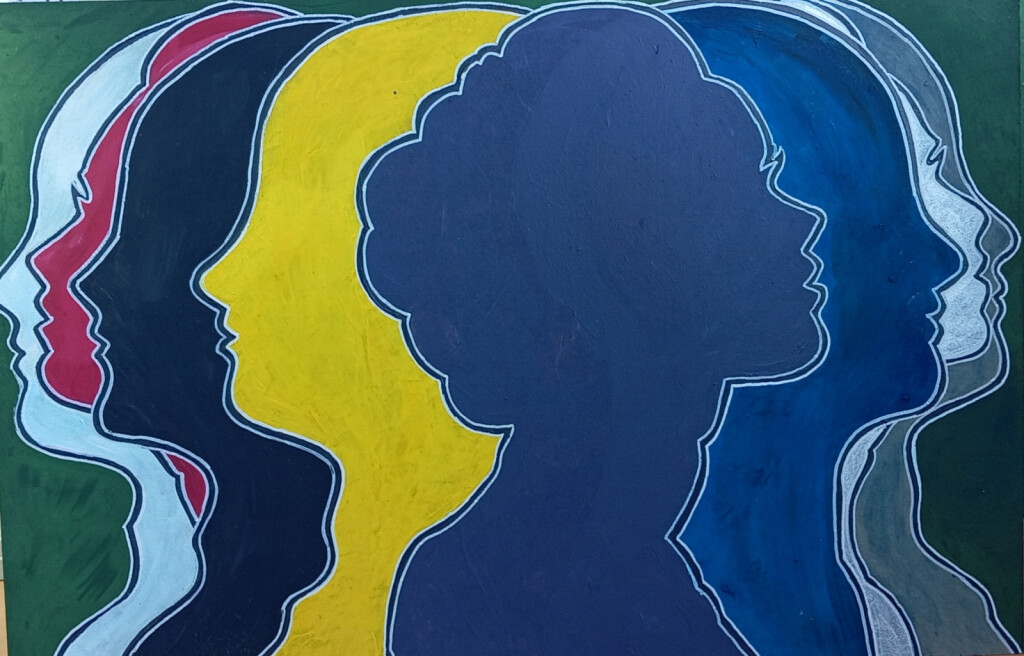 среди толпы