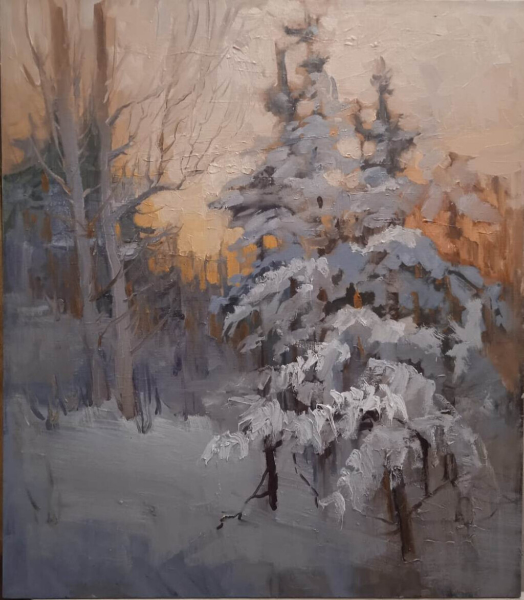 Заснеженный лес на закате