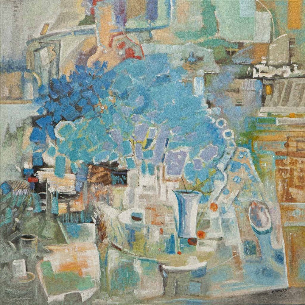 Большой голубой натюрморт с букетом гортензий