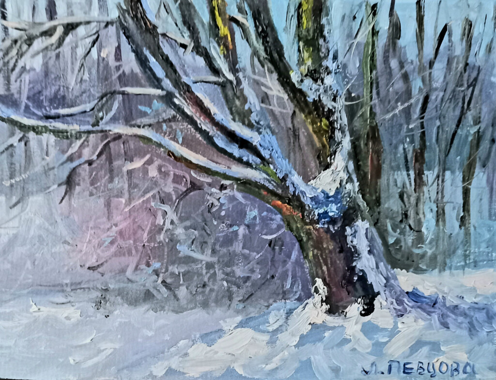 Дерево в лесу