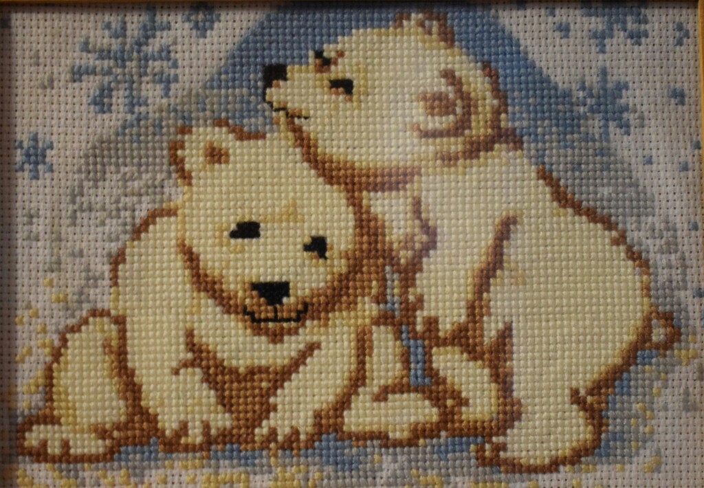 Белые медведи