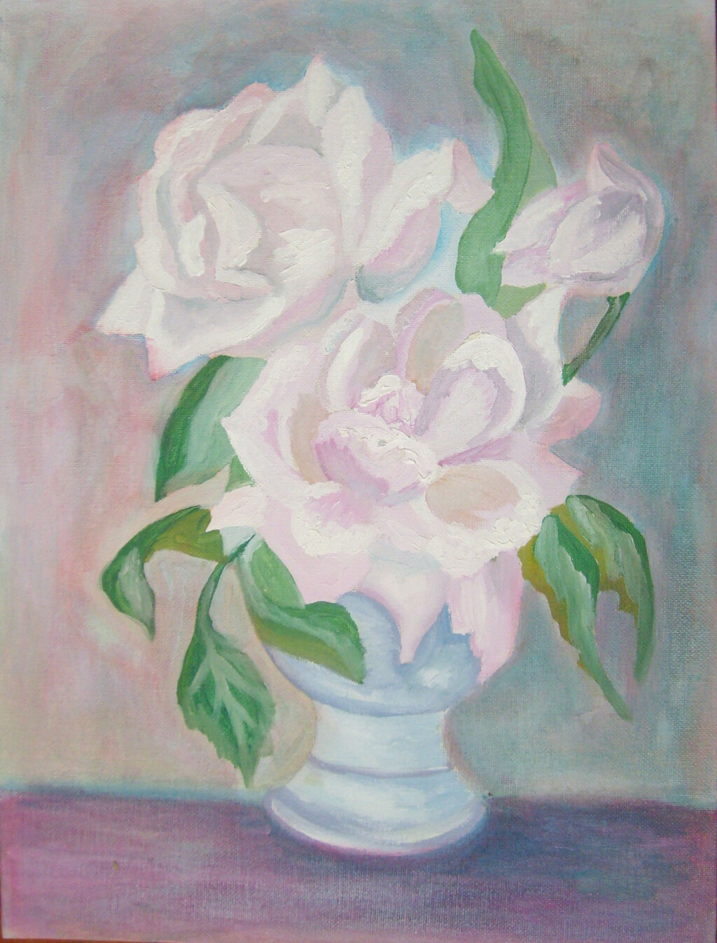 Белые розы в бокале