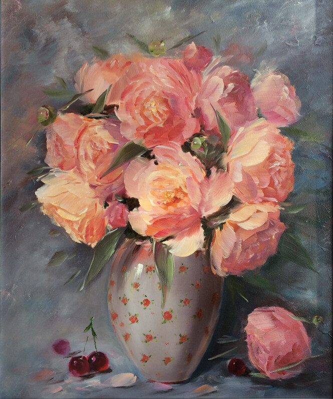 Пионы в фарфоровой вазе