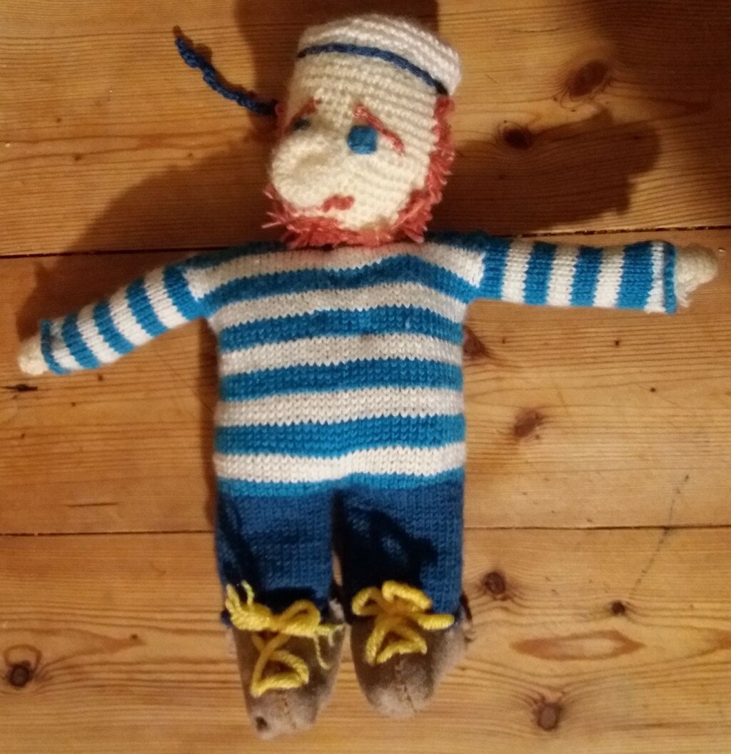 Вязаная игрушка Боцман