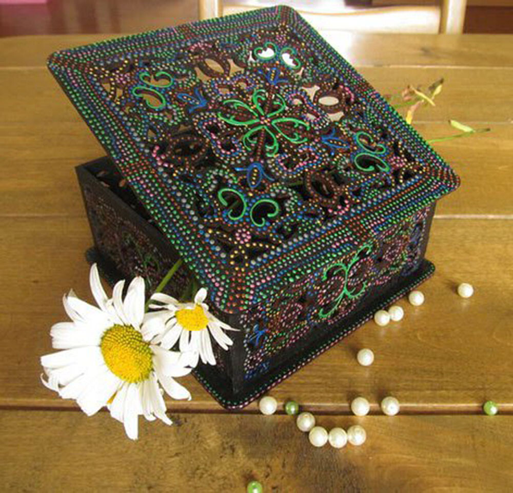 резная шкатулочка