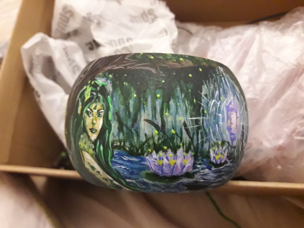 Русалка в магических болотах