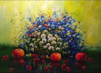 Натюрморт с полевыми цветами и фруктами