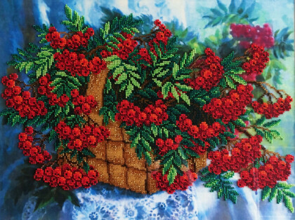 Рябина в корзинке