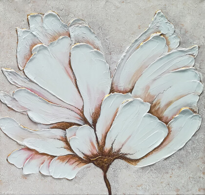 Белый цветок