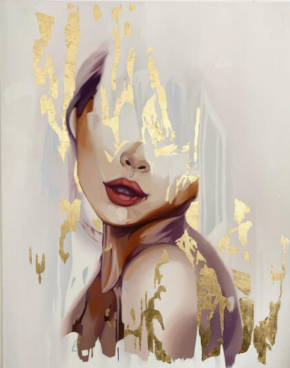 Девушка с золотом