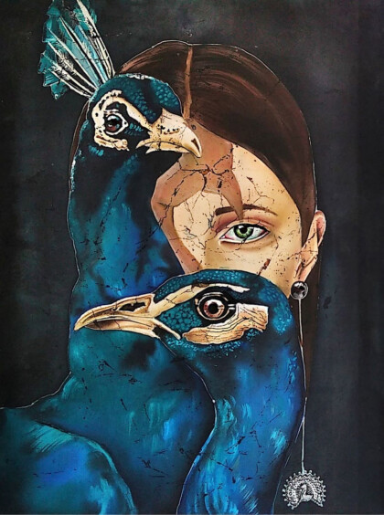 Девушка с павлинами