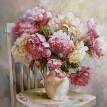 Пионы в вазе