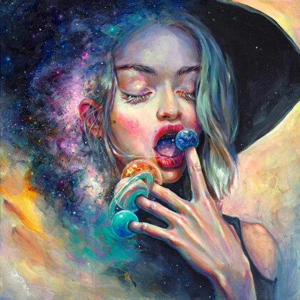 Космическая девушка