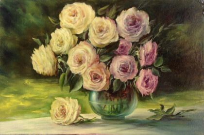 Розы в вазе