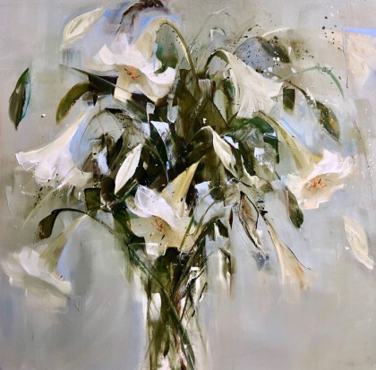 Белые лилии