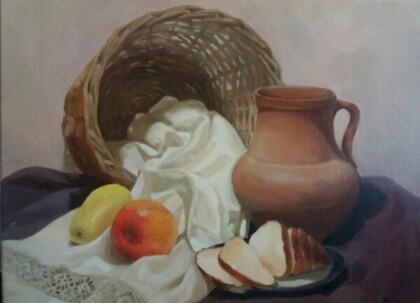 Кувшин на столе