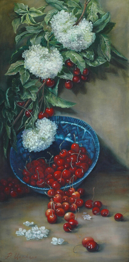 Натюрморт с черешней и гортензией