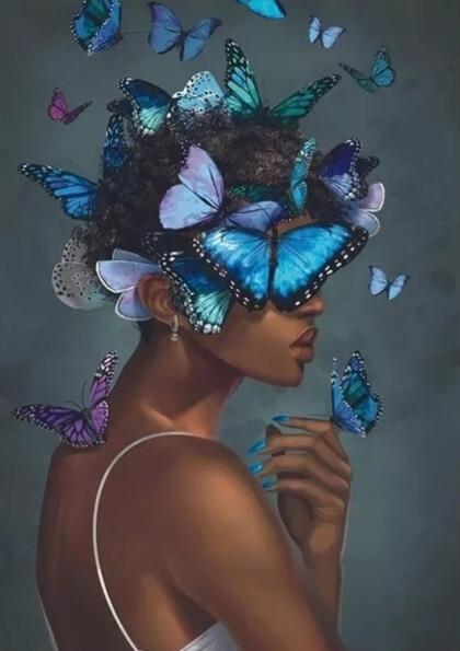 Девушка с бабочками