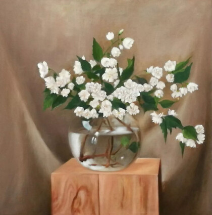 Белые цветы в вазе