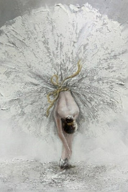 Балерина в белом