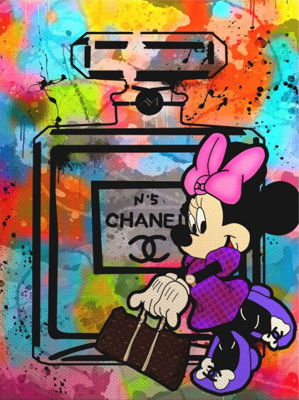 Минни и духи Шанель 5