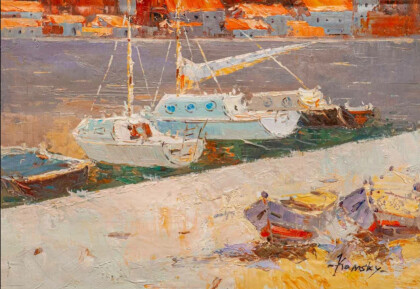 Белые лодки у причала