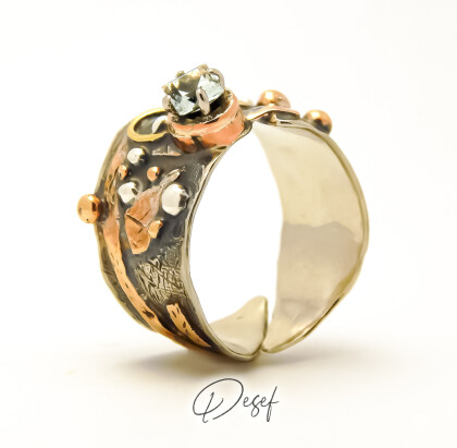 Кольцо абстрактное с квадратным фианитом