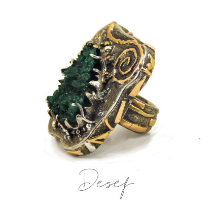 Абстрактоне кольцо с диоптазом