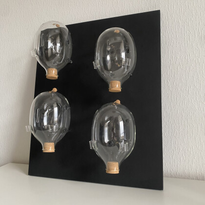 Картина-копилка с четырьмя хрюшками