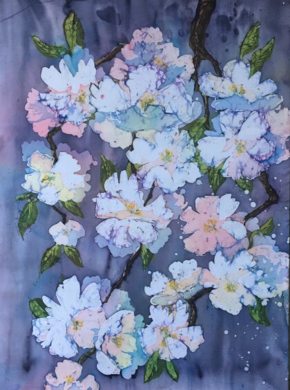 Ветка яблони на сером фоне