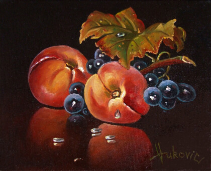 два персика