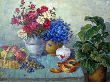 Стол на даче моих друзей.