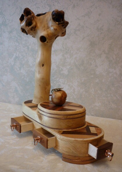 "Осень, последние плоды."