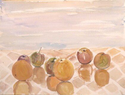 На фоне моря